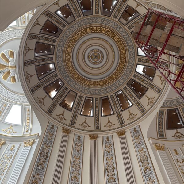 تعتيق وتذهيب قبب القصور و المجالس